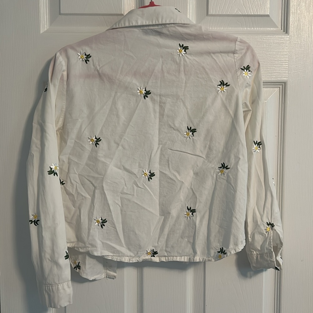 Embroidered Top - Picture 2 of 4